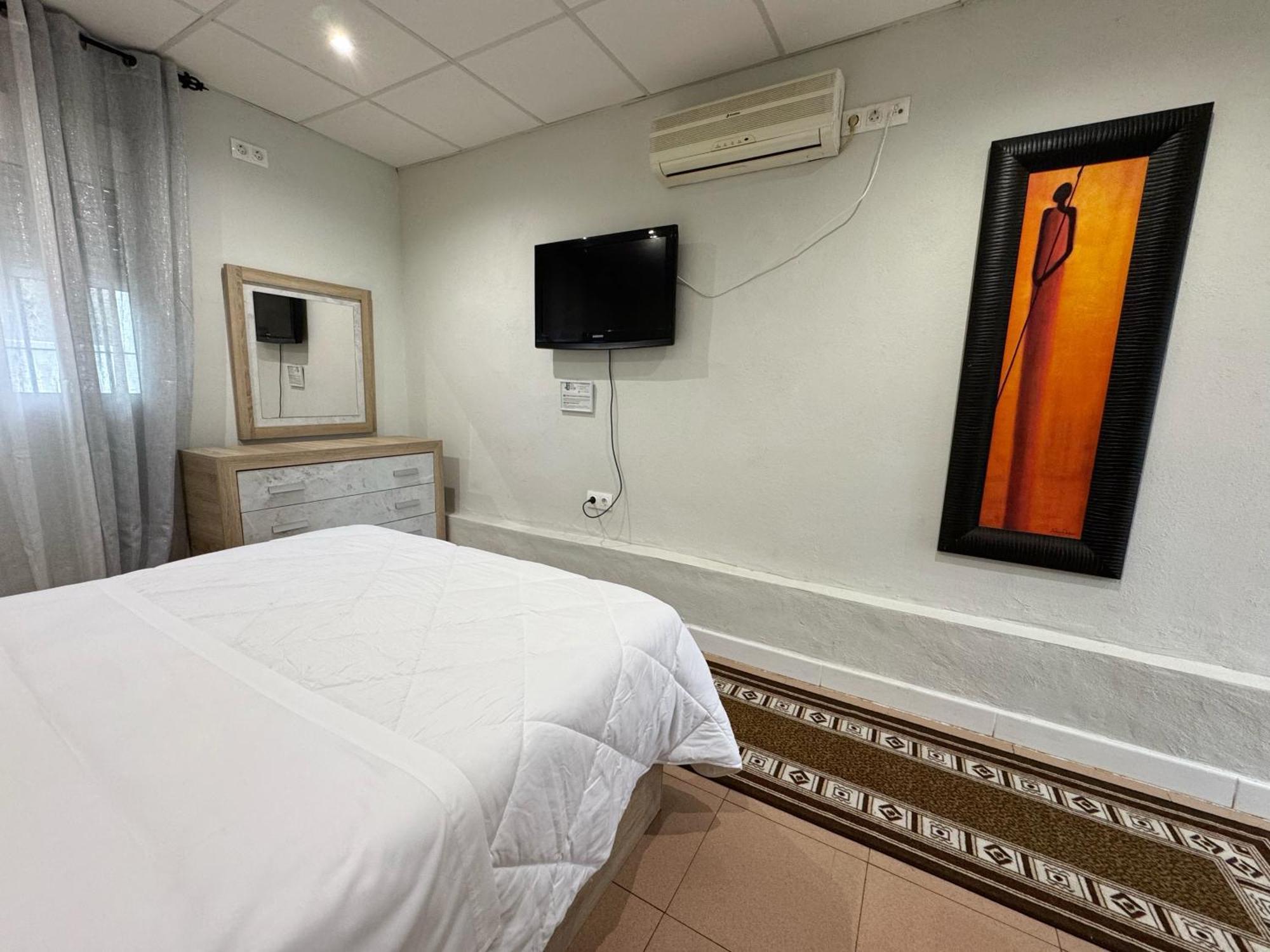 Hostal El Brillante - Alojamientos El Duque Кордова Екстер'єр фото